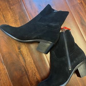 UGG Women's Breeda Fashion Boot 7 Black Suede New